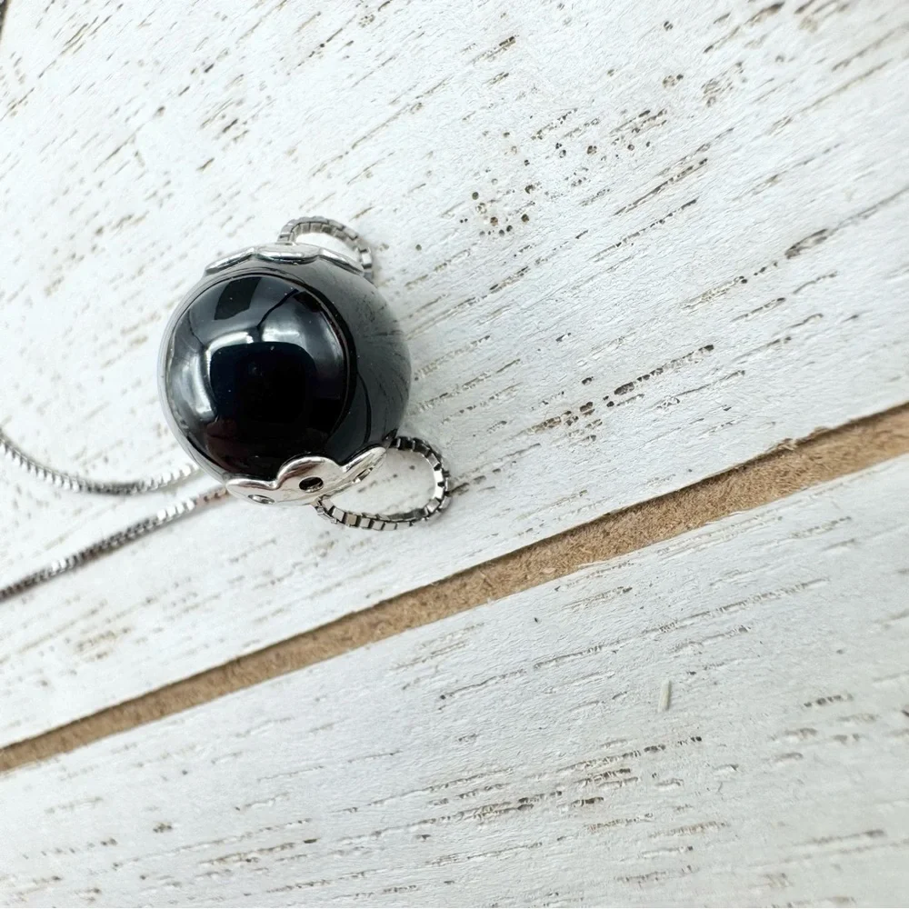 925 Sterling Silver Box Chain & Black Pearl Pendant Necklace 18”